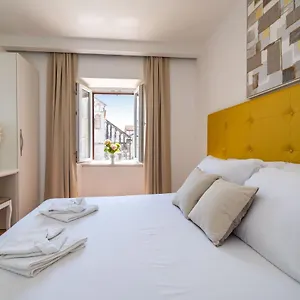 Luxury Old Town Bed & Breakfast