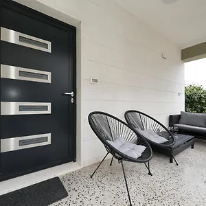 Appartamento And Mare, Zara