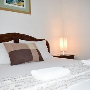 Apartments Zara Задар