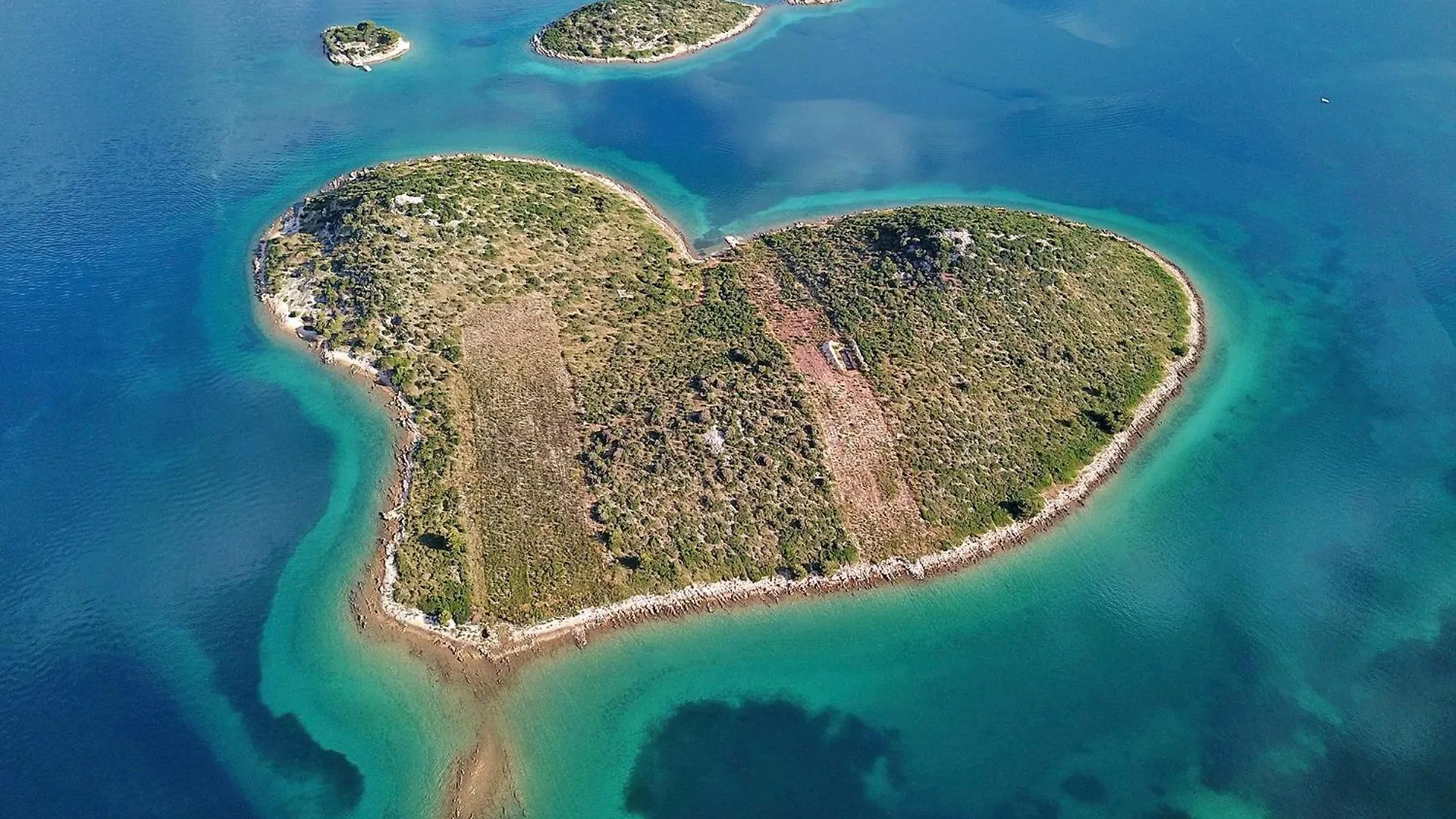 Green Violet Ryanair'S Special Zadar 0*,